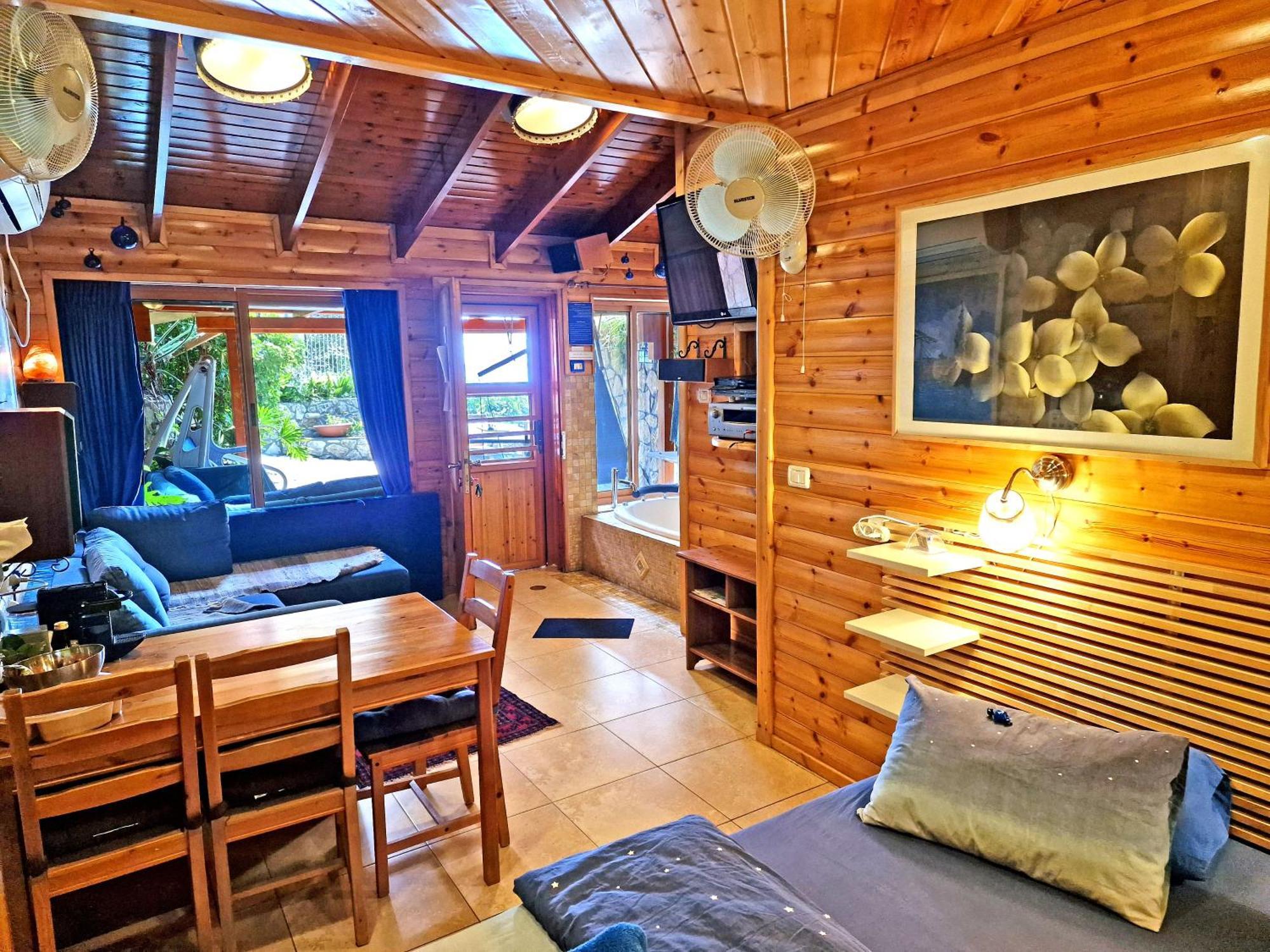Ohn-Bar Guesthouse Амирим Экстерьер фото