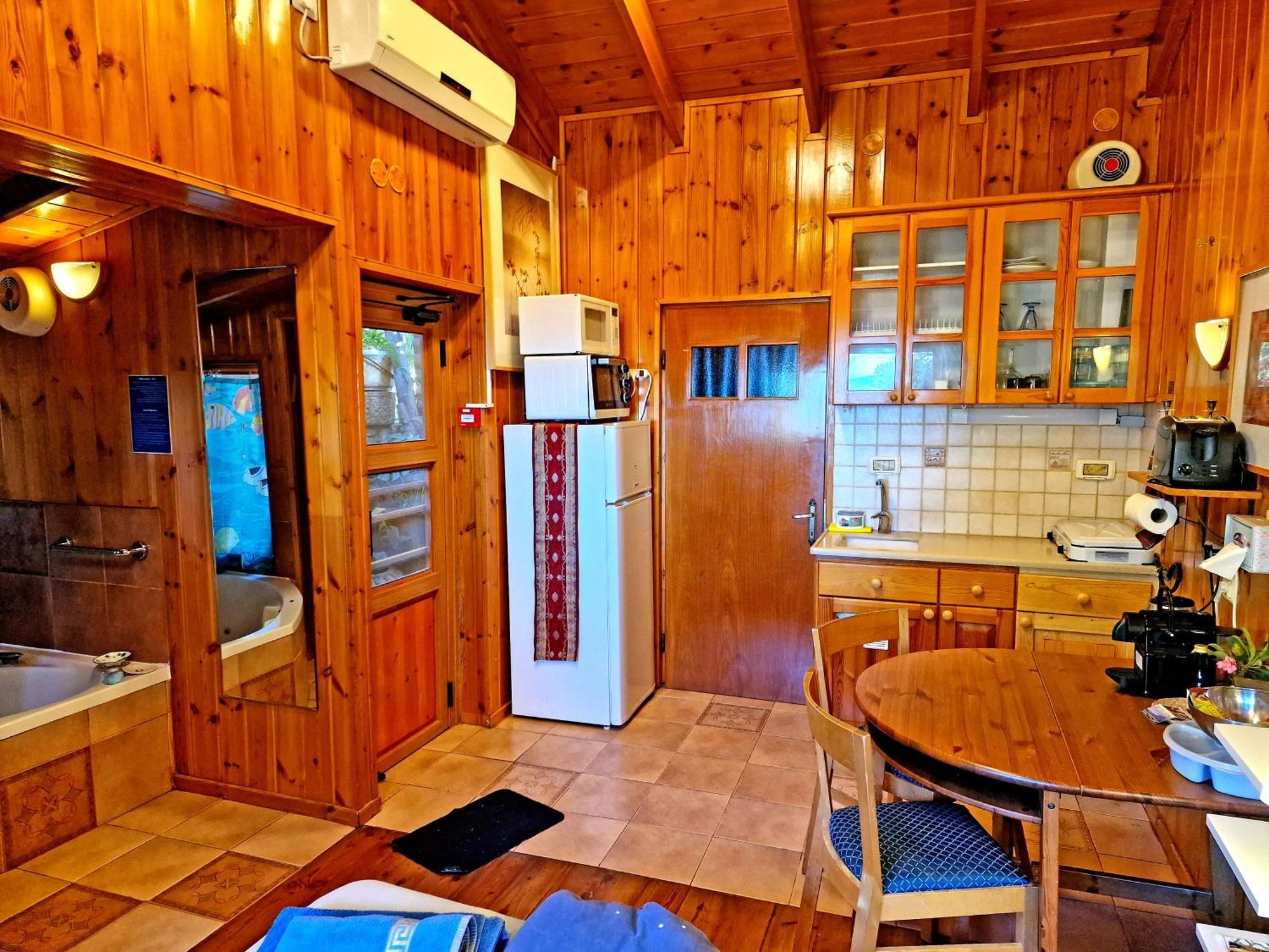 Ohn-Bar Guesthouse Амирим Экстерьер фото